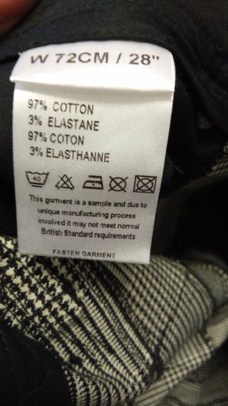 Pantalón Firetrap con tirantes