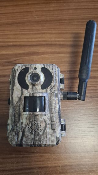 Cámara de caza 4G con panel solar