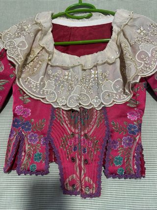 Corpiño de fallera bordado fucsia. 13-14 años