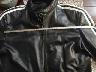 Giubbino uomo pelle nero con strisce