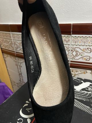 Zapatos de vestir negros usados una vez