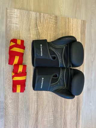 Guantes de boxeo Starpro y vendas