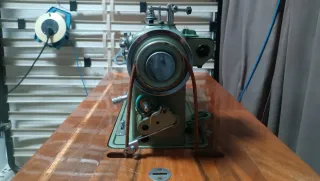 Máquina de coser Refrey Transforma 427