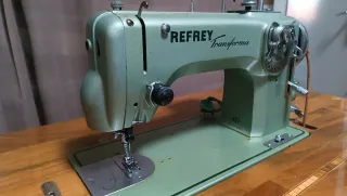 Máquina de coser Refrey Transforma 427
