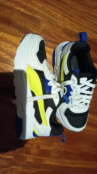 Zapatillas Puma niño Talla 35-5
