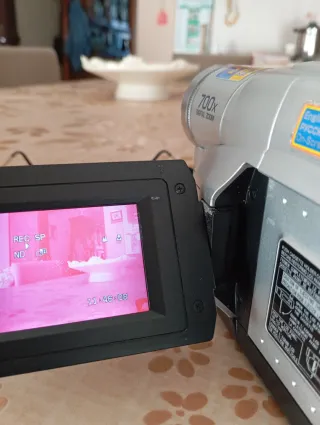 Videocamera JVC funzionante 700x Zoom Digitale