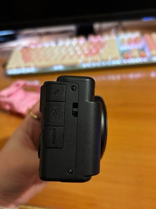 Cámara Sony ZV-1F Vlog 4K + Accesorios