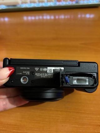 Cámara Sony ZV-1F Vlog 4K + Accesorios