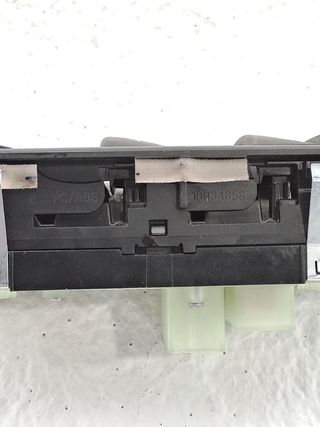 MANDO ELEVALUNAS DELANTERO IZQUIERDO JEEP GR.CHEROKEE (WK)