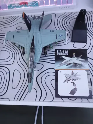 Maqueta Avión F/A-18F Strike Fighter