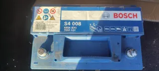 Batería Bosch S4 008 74Ah 12V 680A
