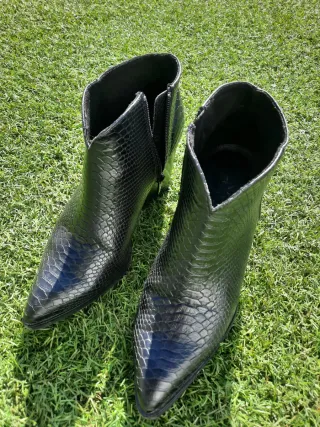 Botim EXE pele preto N.38