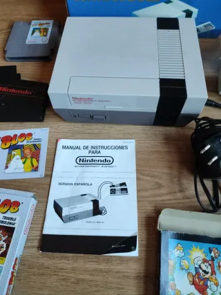 Nintendo NES Control Deck con juegos