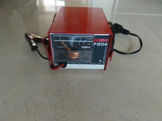 Cargador Baterías FERVE F-204