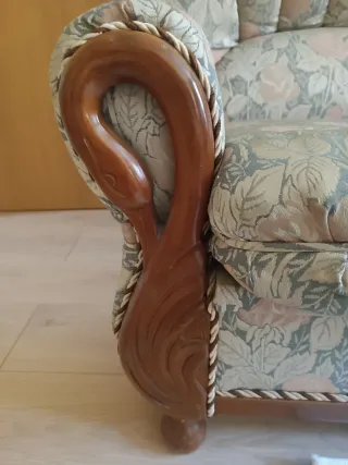 Sofá de 3 plazas beige y rosa