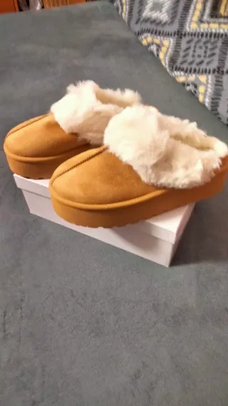 Zapatos Tipo UGG Talla 40