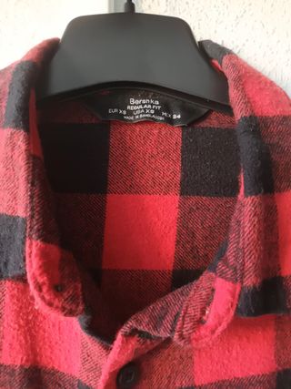 2 Camisas de cuadros y 1 vaquera