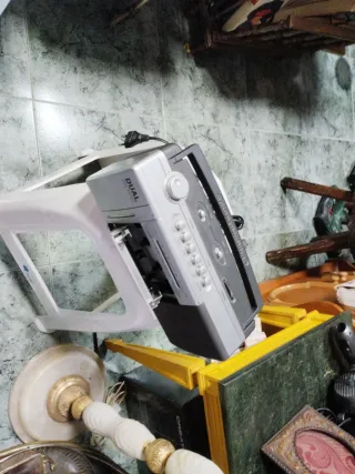 Radio Cassette Portátil Sogo Y2K