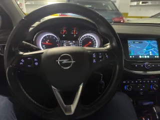 Opel Astra 2021