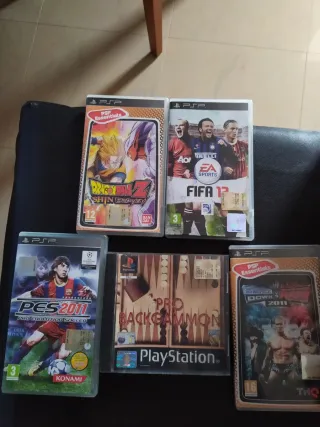 Giochi PSP e PS1: Dragon Ball, FIFA, PES, Backgamm