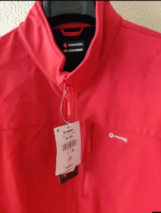 Chaqueta MOUNTAIN PRO Softshell Roja