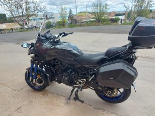 Yamaha Niken GT 900 - Touring