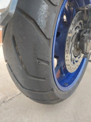 Yamaha Niken GT 900 - Touring