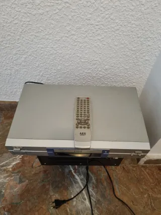 Reproductor DVD y CD AEG