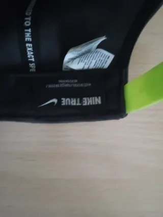 Gorra Nike Plana Negra y Verde