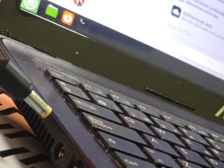 Portátil Asus A53S Linux mint.