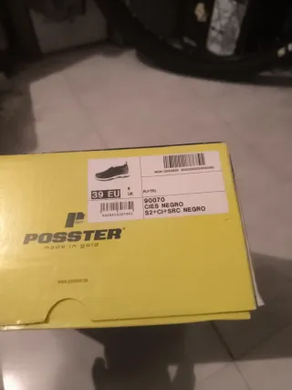 Zapatos de trabajo negros nuevos sin usar