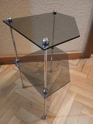 Estantería de esquina de cristal y metal