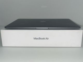 MacBook Air M1 (2020) 13’ Gris Espacial