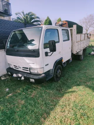 Nissan Cabstar 2004