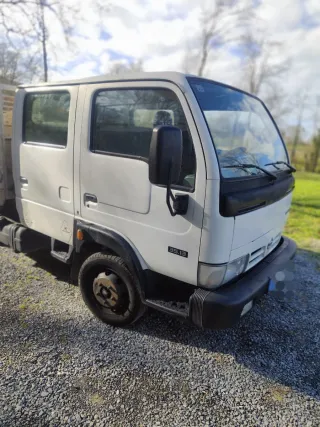 Nissan Cabstar 2004