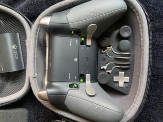 Mando Xbox Elite Series 2 + Accesorios