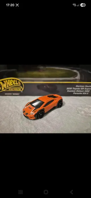 Hot Wheels Lamborghini Huracán Sterrato