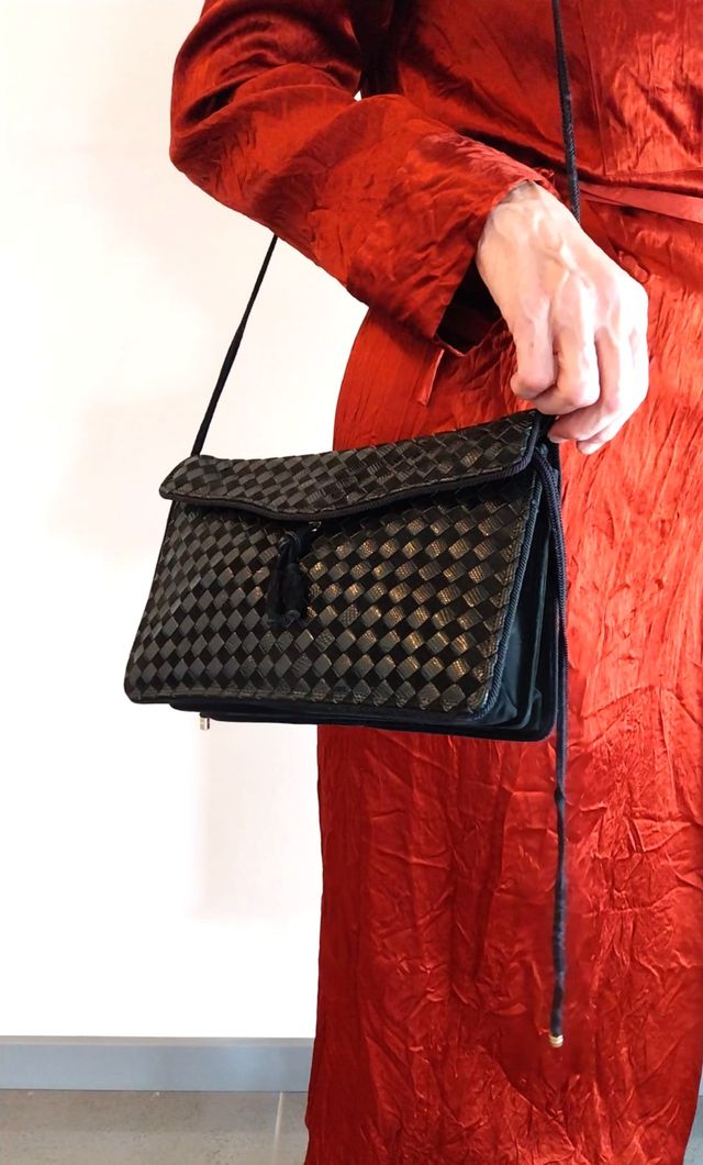 Bolso Bottega Veneta piel lagarto Intrecciata or