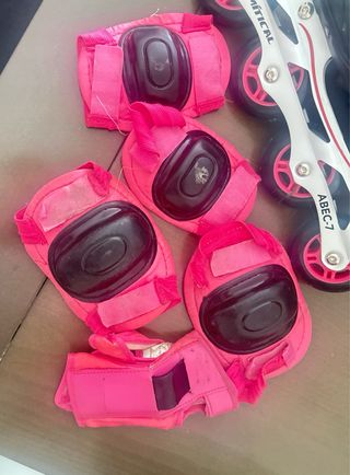 Patines en línea con protecciones rosas talla 37