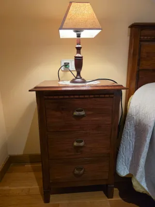 Mesitas de noche estilo colonial