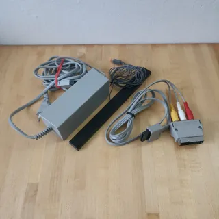 Wii Mini + Wii Remote Plus + Nunchuk + Mario Kart