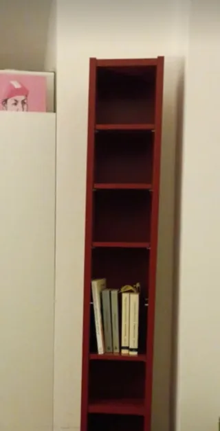 Estantería estrecha burdeos