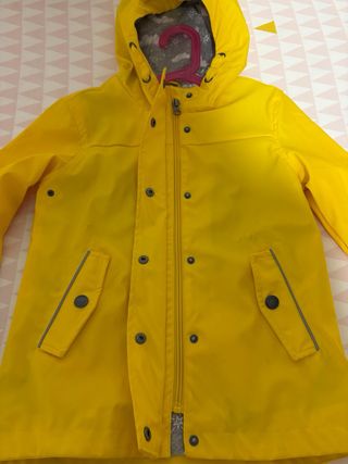 Chubasquero niña amarillo talla 6/7 años