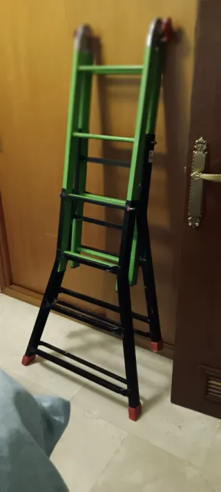 Escalera Multiusos Hierro MF 4x4