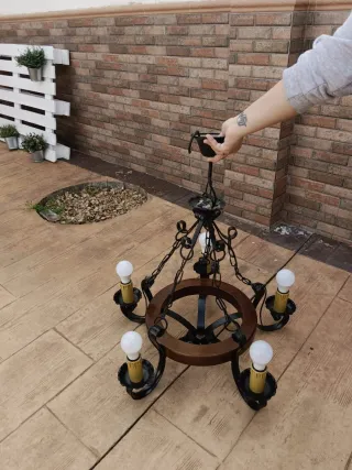 Lámparas rústicas de metal y madera (3)