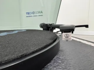 Tocadiscos Lenco L-30BK Tracción por Correa