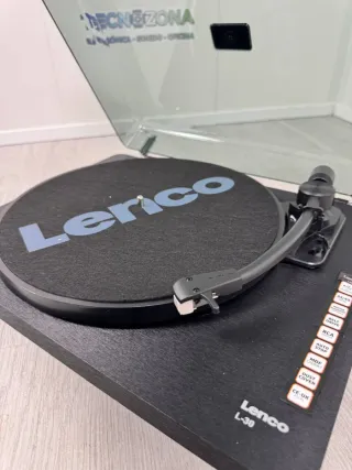 Tocadiscos Lenco L-30BK Tracción por Correa