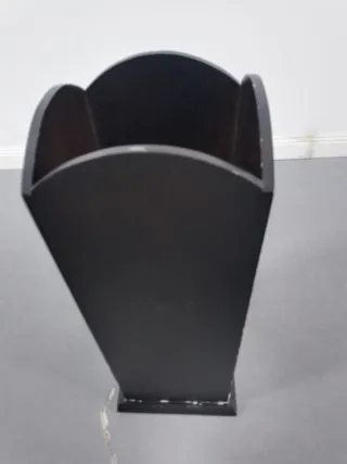 Paragüero negro de madera