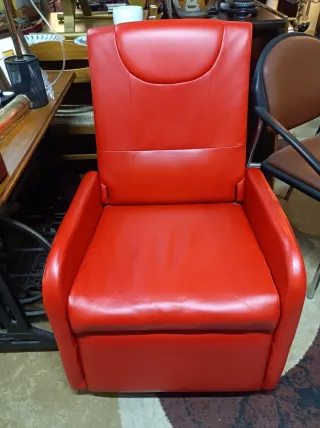 Poltrona relax manuale in ecopelle rossa