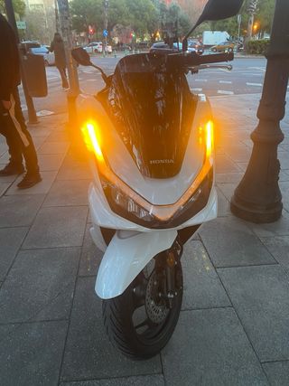 Honda PCX 125 Blanca